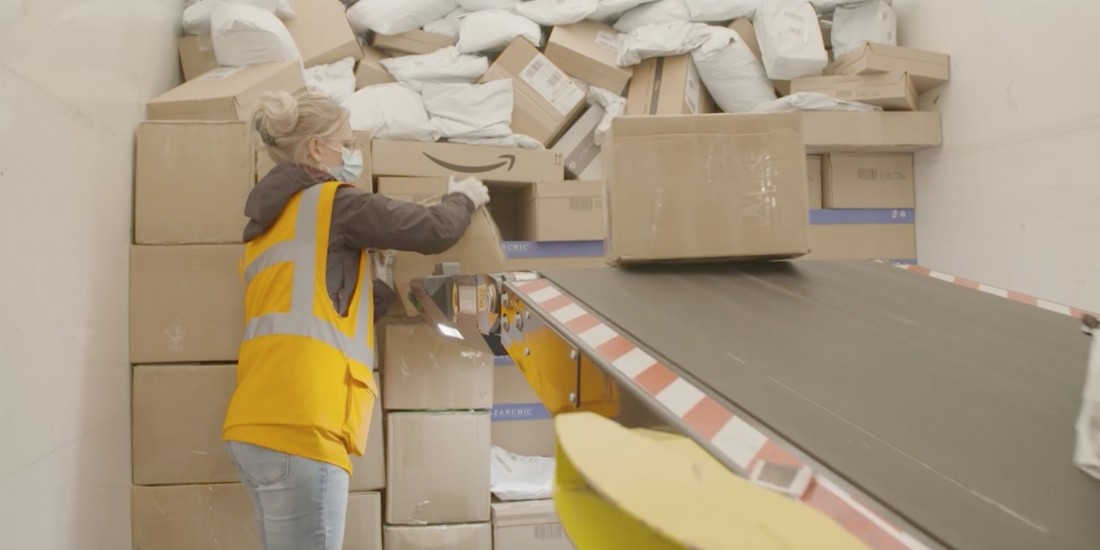 La Poste se met en ordre de bataille en vue du 'pic colis' de fin d'année